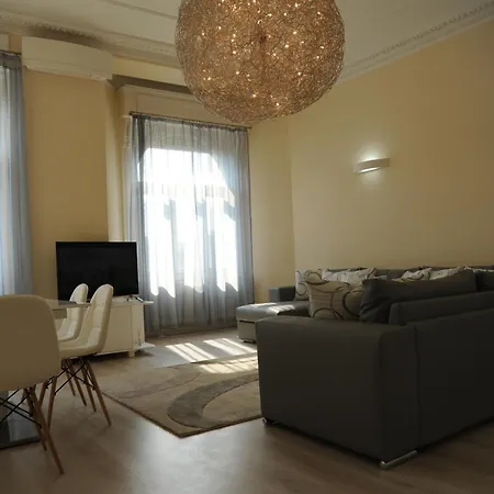 Budapesteasyflat Basilica Lux Διαμέρισμα
