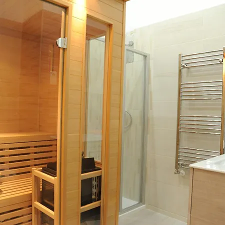 Budapesteasyflat Basilica Lux *