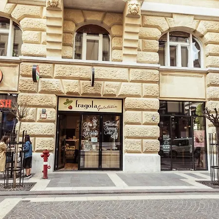 Budapesteasyflat Basilica Lux Apartment Budapest