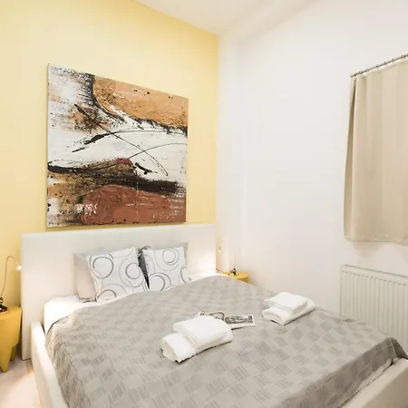 Budapesteasyflat Basilica Lux * Budapest
