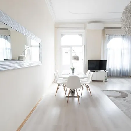 Budapesteasyflat Basilica Lux *