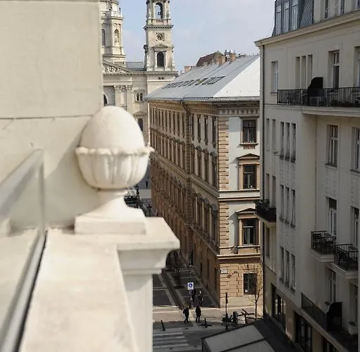 Apartament Budapesteasyflat Basilica Lux *