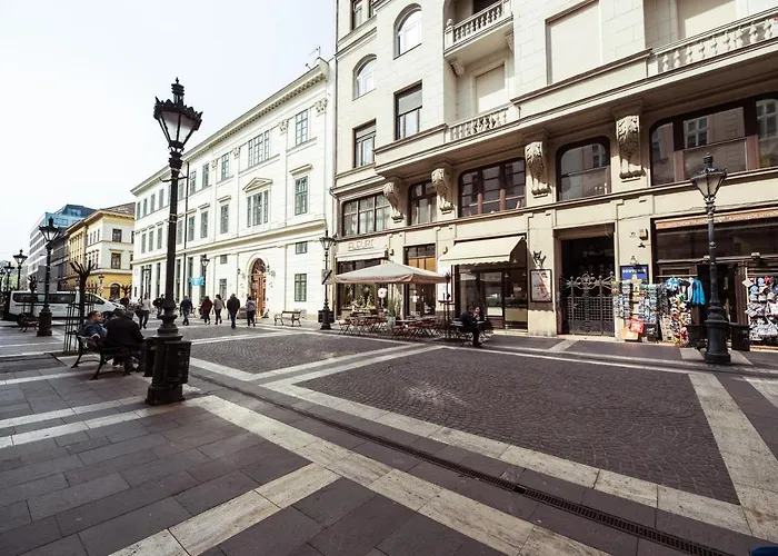 Apartament Budapesteasyflat Basilica Lux *