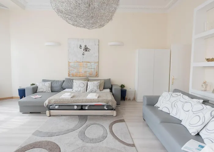 Budapesteasyflat Basilica Lux * Budapesta