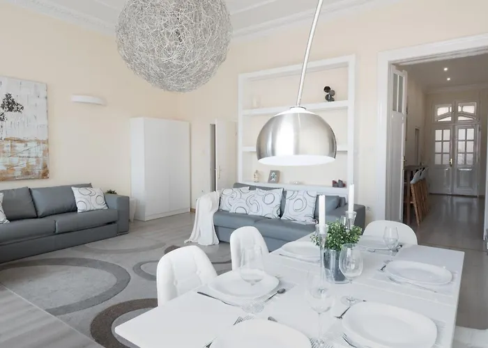 Budapesteasyflat Basilica Lux *