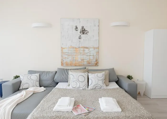 Apartament Budapesteasyflat Basilica Lux *