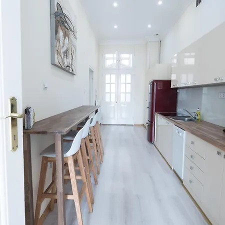 Budapesteasyflat Basilica Lux * Budapeşte